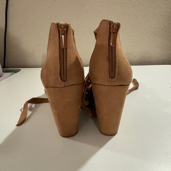 NWT Torrid Tan Faux Suede Embellished Lace Up Wedge Heel Sandals 9.5 EXTRA WIDE - Picture 8 of 13